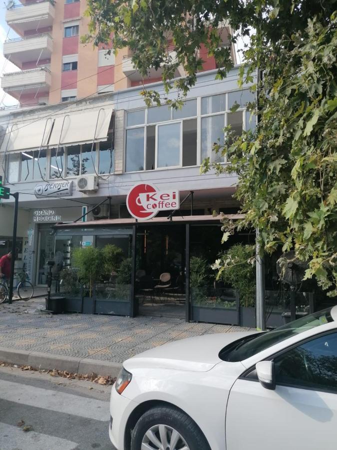 Appartamento Incantevole Con Posto Auto Privato Vlorë Eksteriør bilde